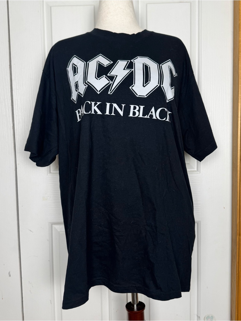 AC/DC Black 'Back in Black' Graphic Tee